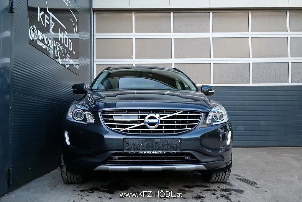 Volvo XC60 D4 Kinetic AWD Image 3