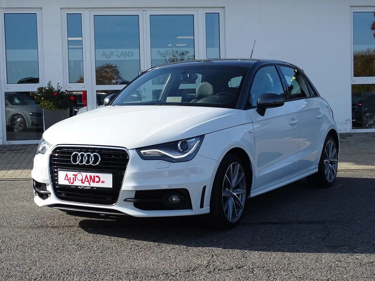 Audi A1 Sportback 1.4 TFSI S line...  Image 1