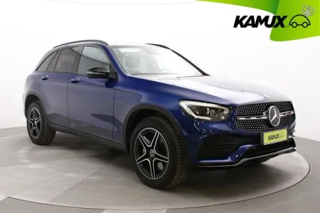 Mercedes-Benz GLC 300 e 4MATIC A AMG Line EQ Power / Navigointi / Multibeam / Peruutuskamera / Vetokoukku / Ambiente